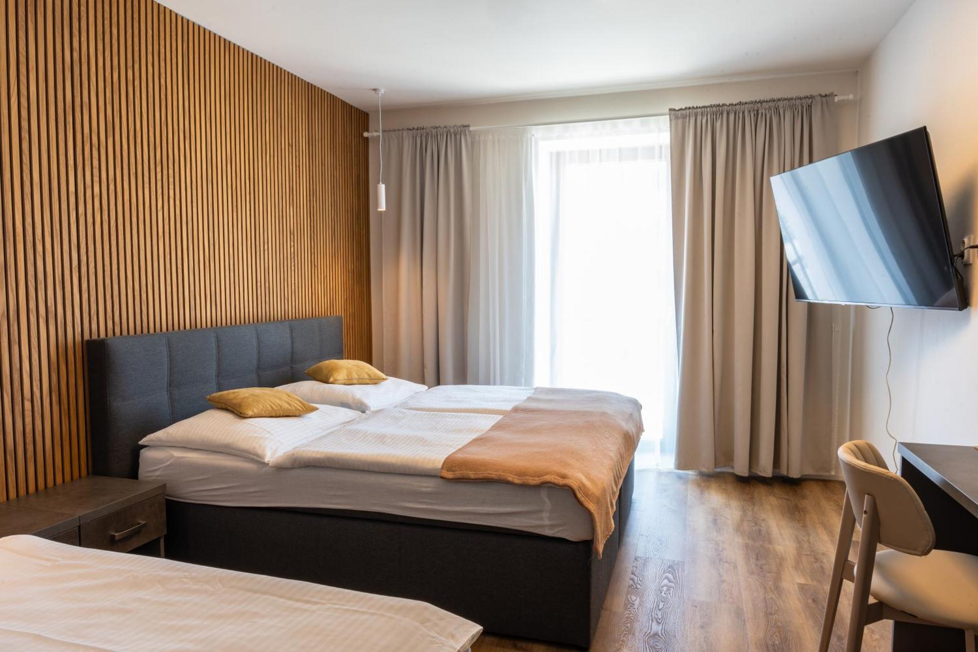 Hotel Sharingham Brno Esterno foto