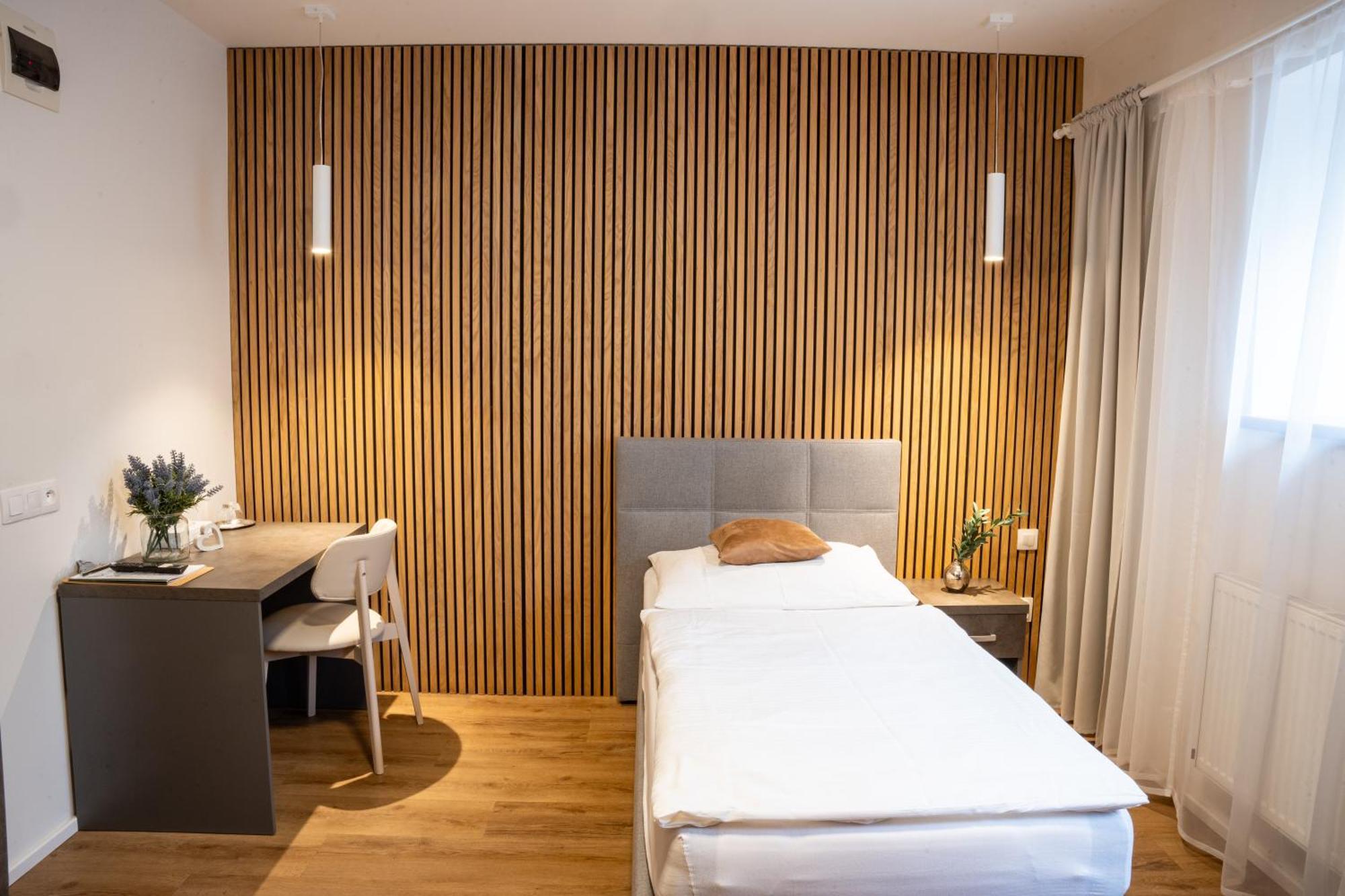 Hotel Sharingham Brno Esterno foto