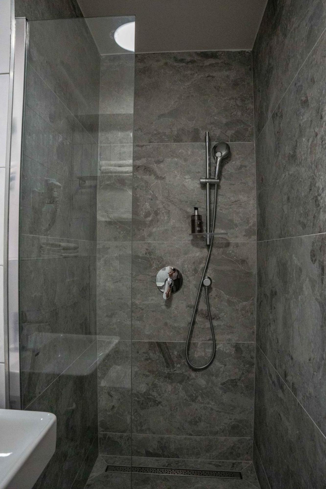 Hotel Sharingham Brno Esterno foto